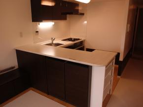 �y�{�H��z�L�b�`���̗l�q�B�L�b�`�����ɂ͎��[�ł���I�����t���܂����B