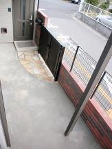 �y�{�H��z�A�����݂�P�����A���]�Ԓu����ɑ�ϐg�I