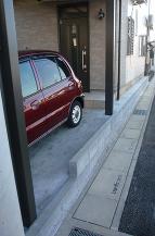 �y�{�H��z�u���b�N��ς݁A�J�[�|�[�g�����t���܂����B