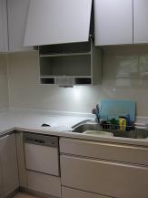 �y�{�H��z���i�̓T���E�G�[�u�̏��i���g�p���܂����B�ȑO�Ɠ����X�y�[�X�Ȃ̂ɂǂ����傫��������L�b�`���ɑ�ϐg�I�I�I���F������������F�ł��B���[�͂�����̂ŁA�����X�b�L���Ǝ��߂��A�����̂��������y�����Ȃ肻���ł���