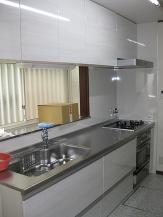 �y�{�H��z�V�����L�b�`���ł��B�J���˂�������o���ɂȂ�A���[���o�����y�ɂȂ�܂����B�݌˂��Q�O�Z���`�قǍL���Ȃ�܂����B