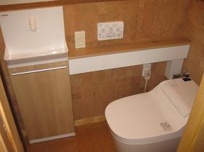 �y�{�H��z���ʏ���������̂��A�ȑO��菭���L���Ȃ�܂����B�������̕ǂ͌]���y���g�p���A�V�R�̑f�ނɂ�������Ă���܂��B